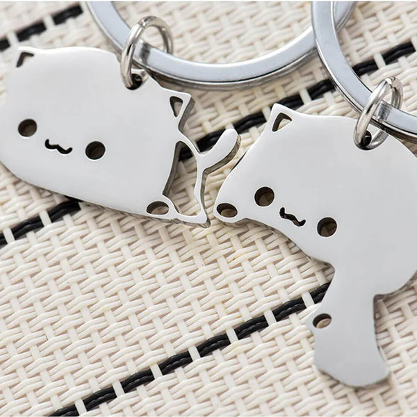 Load image into Gallery viewer, Cuddling Cats Keychain
