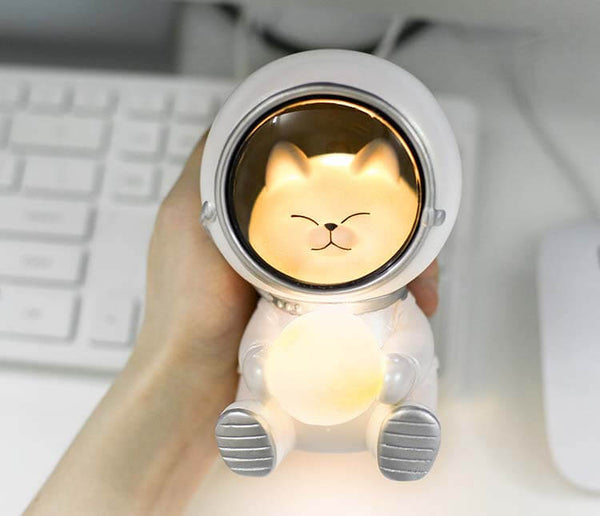 Load image into Gallery viewer, Astronaut Cat Lamp
