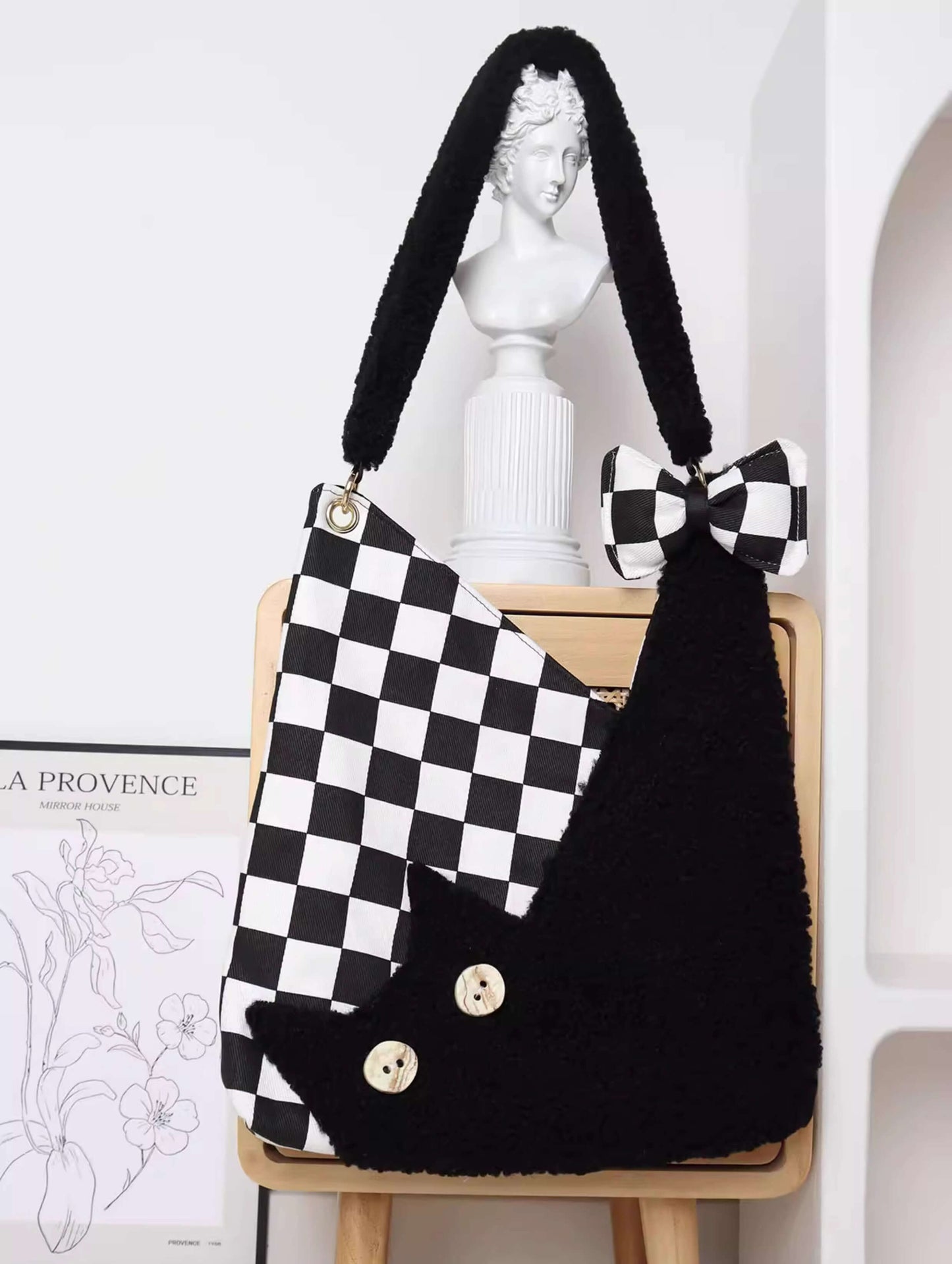 Button Cat Shoulder Bag