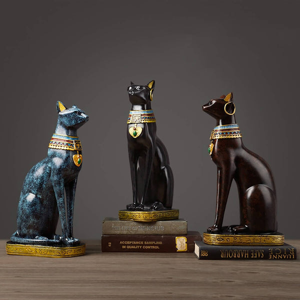 Load image into Gallery viewer, Noble Egyptian Cat Figurine
