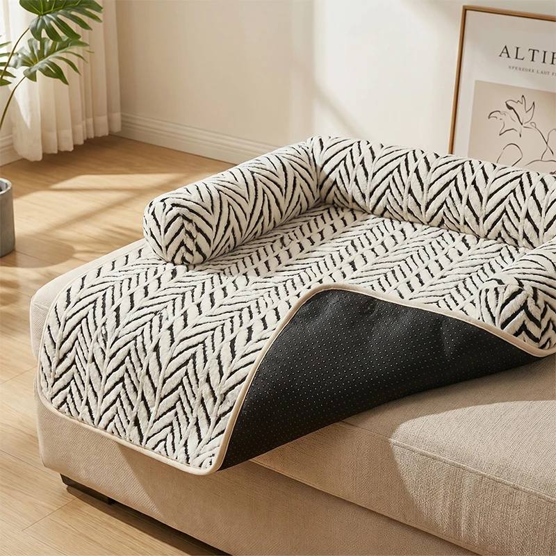 Comfy Leaf Pet Bed