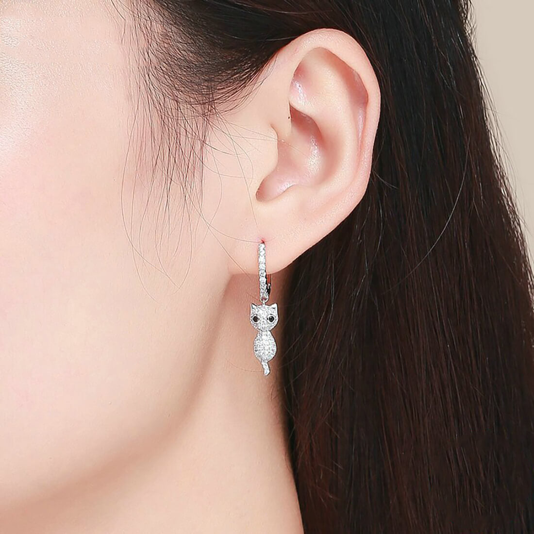 Dazzling Cat Earrings